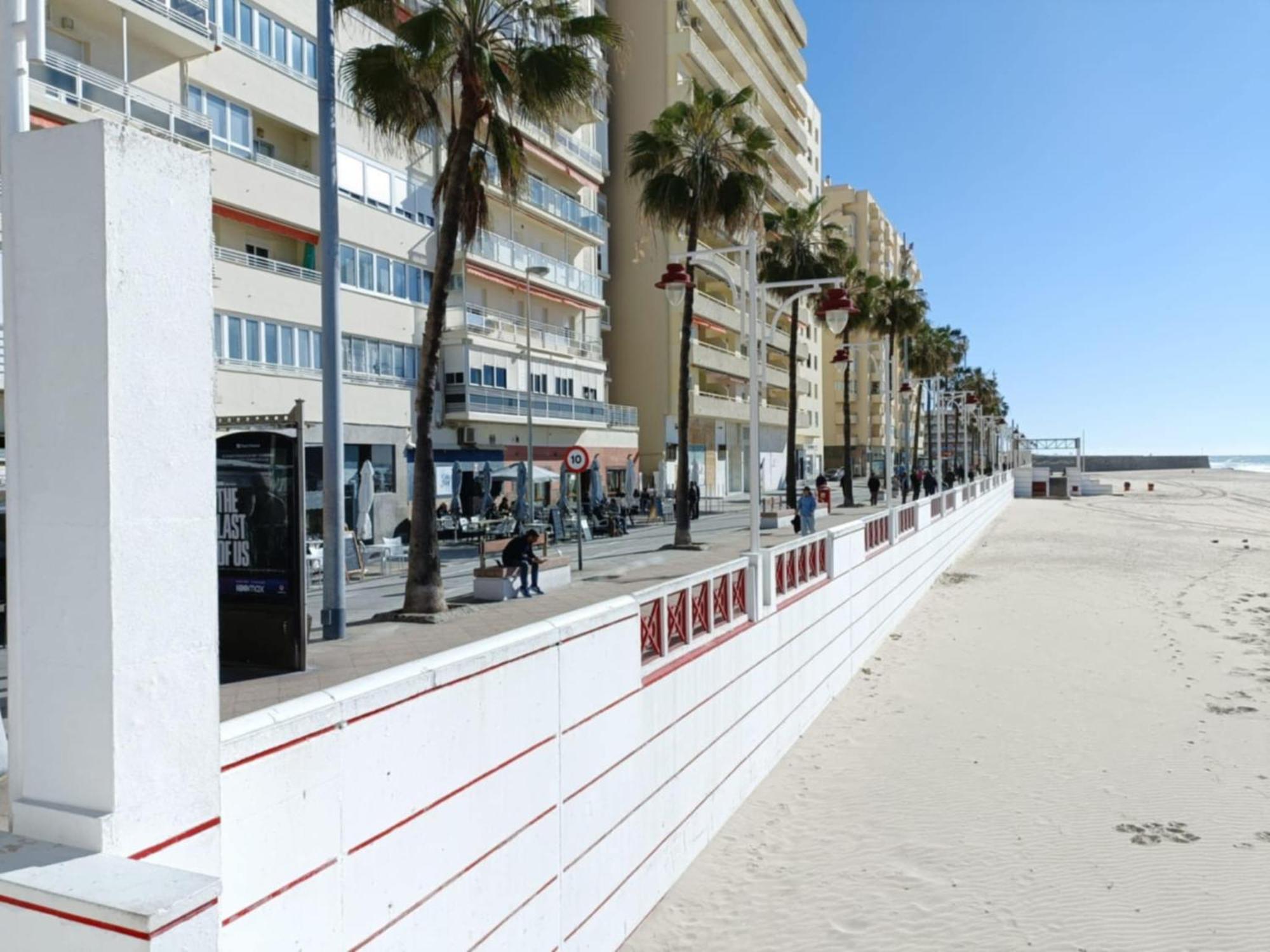Apartamento Candari Playa En Cádis Exterior foto